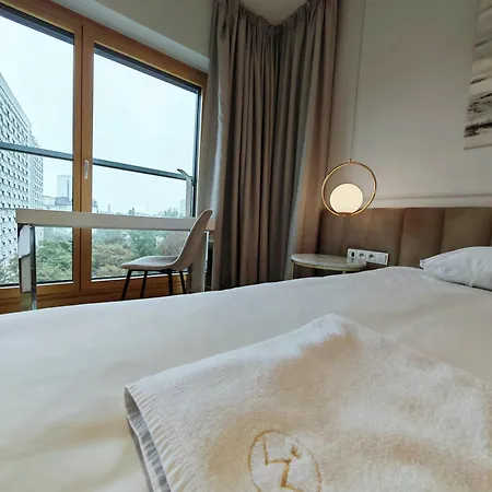 Vipwarsawapartments Sapphire Mennica