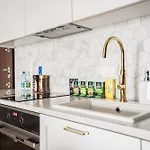 Daire Vipwarsawapartments Sapphire Mennica