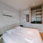 Vipwarsawapartments Sapphire Mennica Daire *