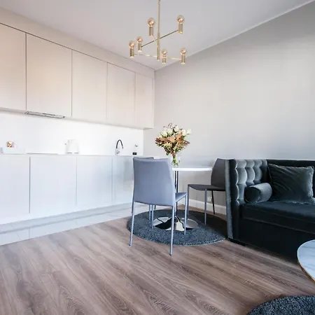 דירה Vipwarsawapartments Sapphire Mennica ורשה