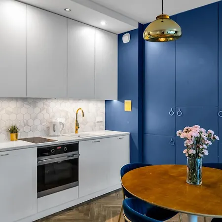 Vipwarsawapartments Sapphire Mennica