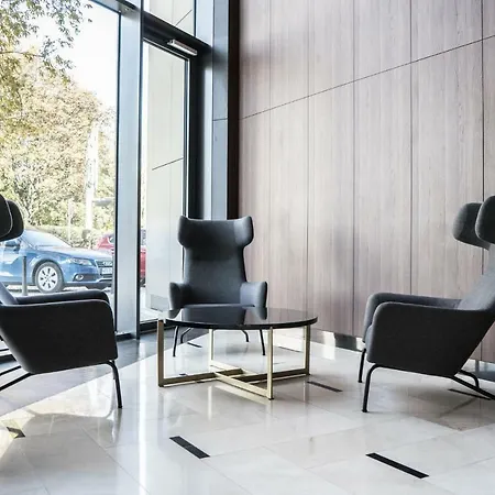 Vipwarsawapartments Sapphire Mennica * Varšava