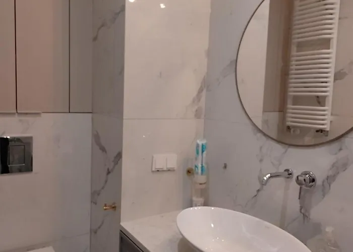 Vipwarsawapartments Sapphire Mennica وارسو