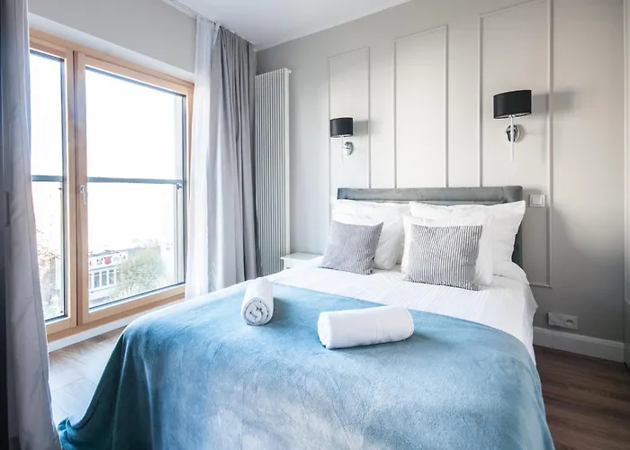 Vipwarsawapartments Sapphire Mennica *