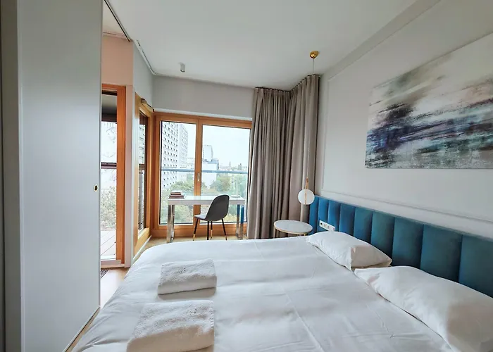 Vipwarsawapartments Sapphire Mennica شقة