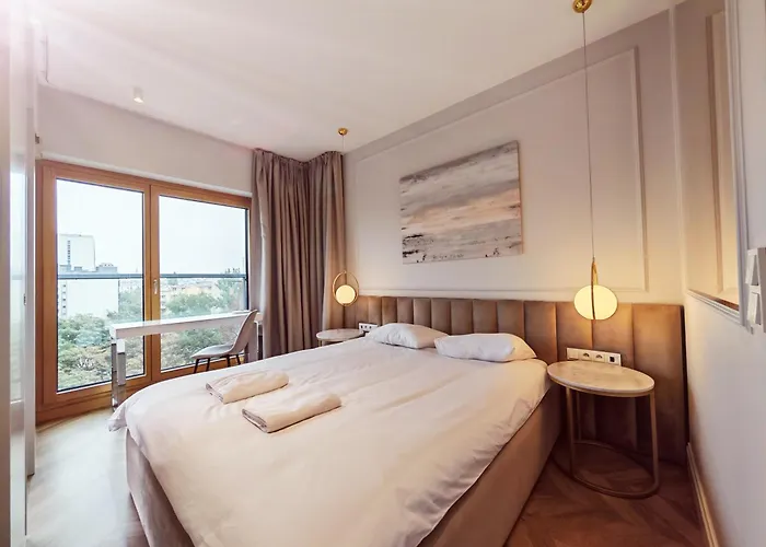 Vipwarsawapartments Sapphire Mennica شقة وارسو