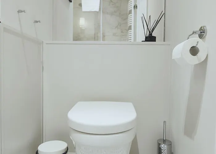 Vipwarsawapartments Sapphire Mennica شقة *