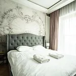 Vipwarsawapartments Sapphire Mennica * Varsóvia