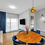 Apartamento Vipwarsawapartments Sapphire Mennica Varsóvia