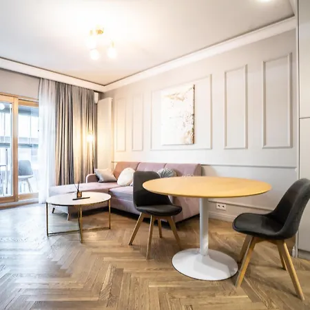 Vipwarsawapartments Sapphire Mennica *
