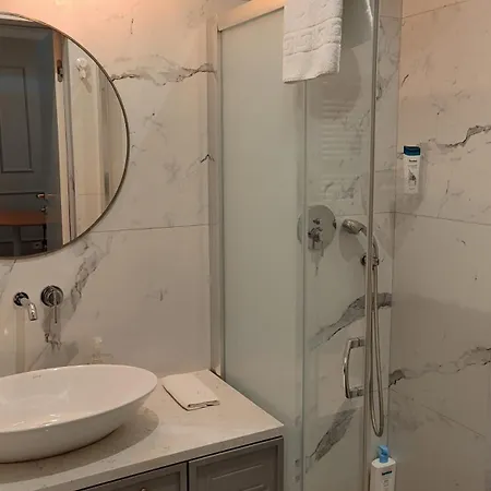 Vipwarsawapartments Sapphire Mennica Lejlighed *