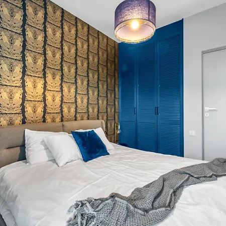 Vipwarsawapartments Sapphire Mennica דירה