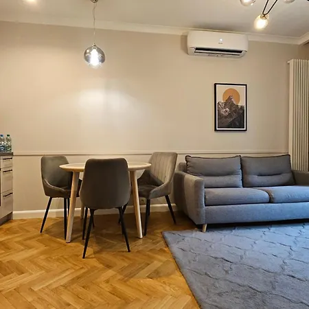 Vipwarsawapartments Sapphire Mennica דירה