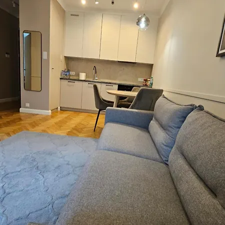 Vipwarsawapartments Sapphire Mennica ורשה