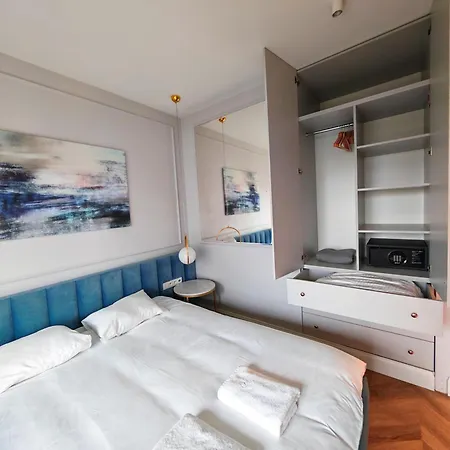 Lejlighed Vipwarsawapartments Sapphire Mennica *